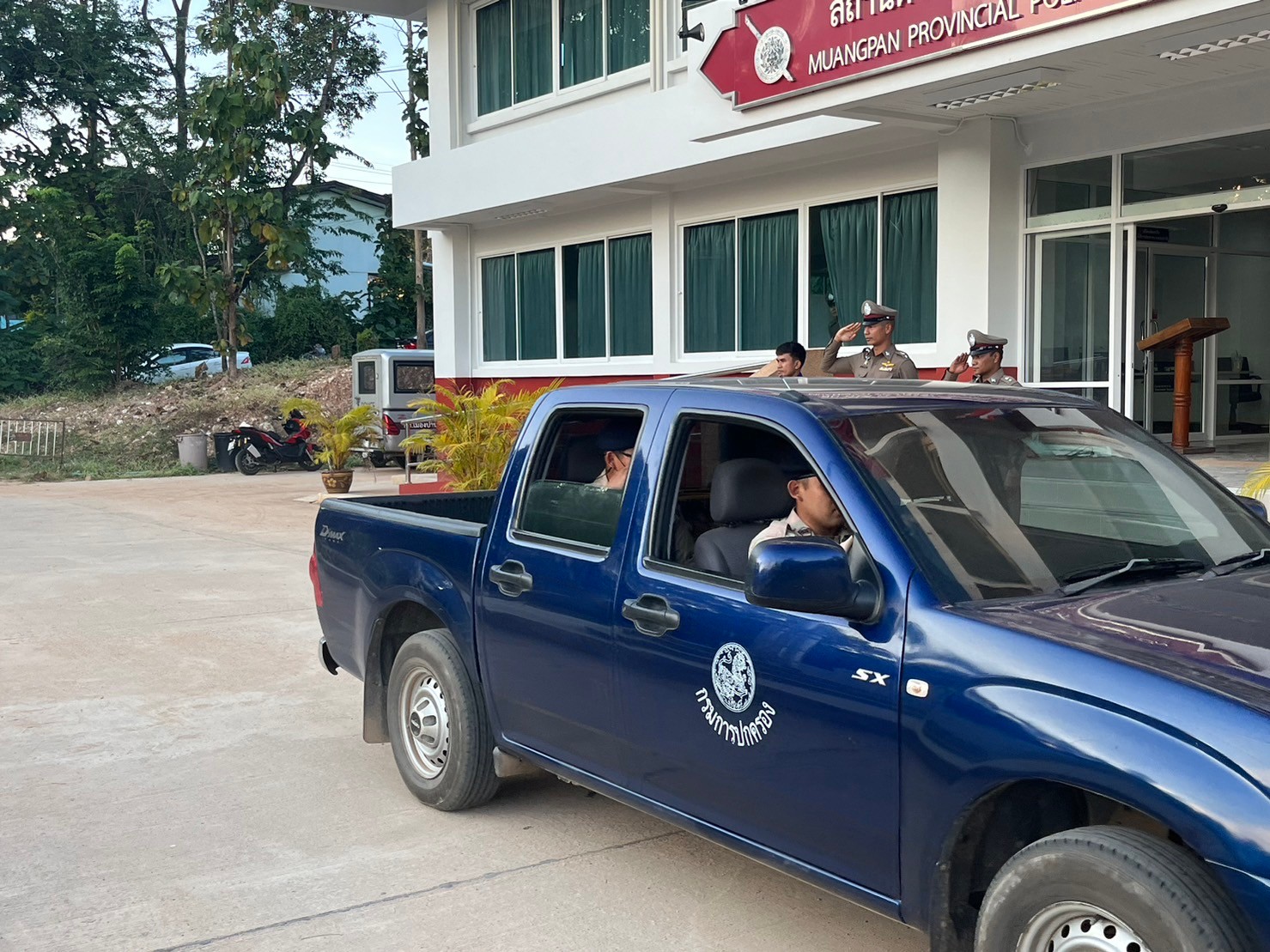 LINE_ALBUM_ระดมกวาดล้าง 241166_240320_6